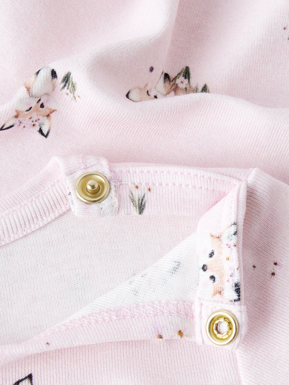 model_shot-front_full